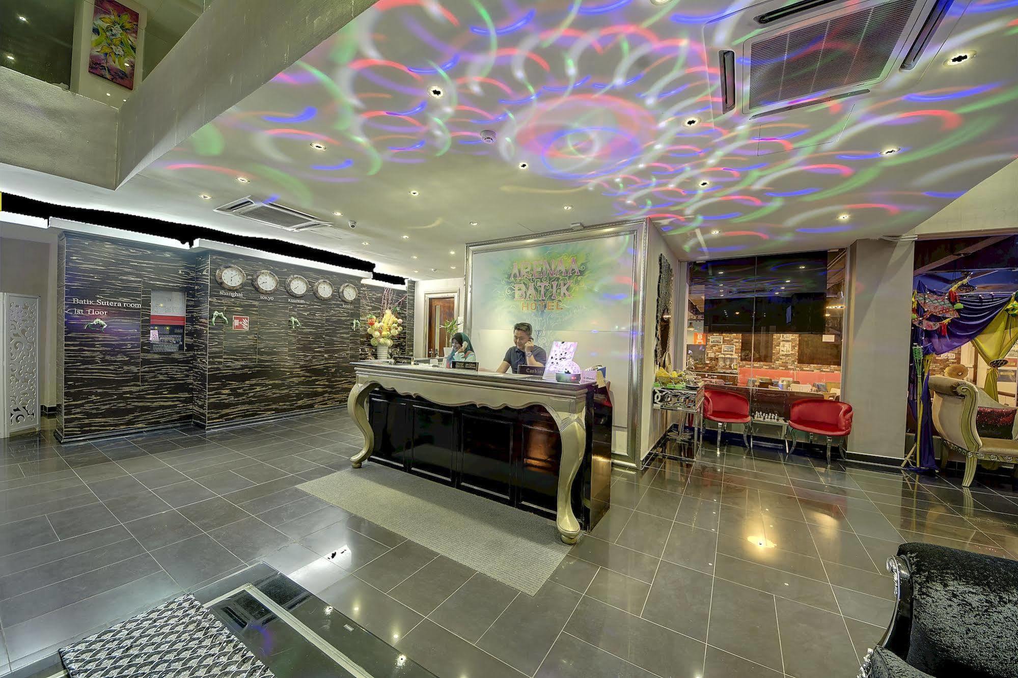 Arenaa Batik Boutique Kuantan Exterior foto