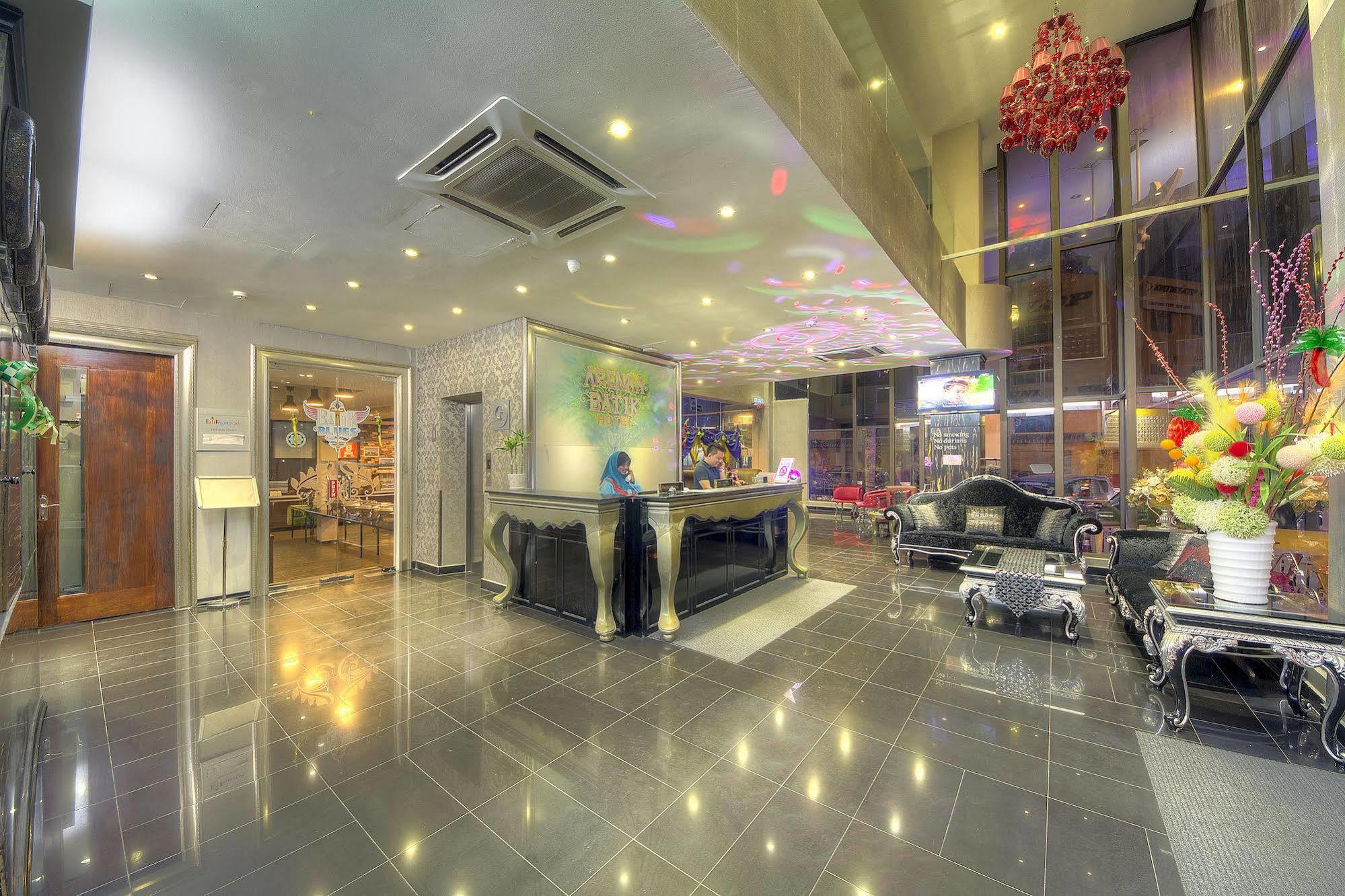 Arenaa Batik Boutique Kuantan Exterior foto